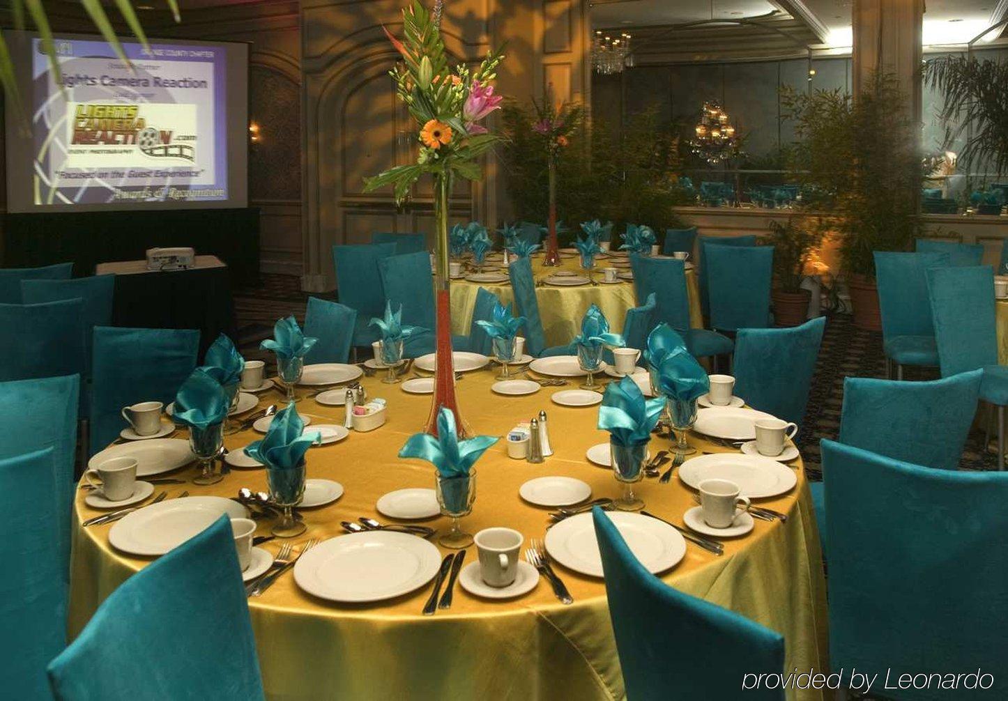 Hilton Irvine/Orange County Airport Hotel Restoran gambar
